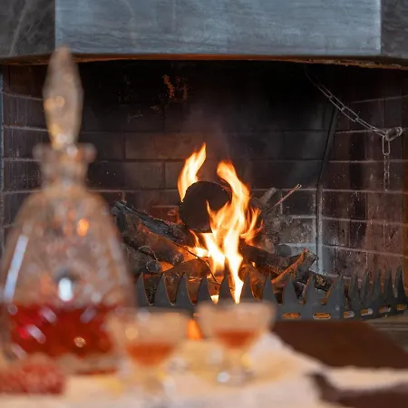 Erasmion Apartament Áno Dholianá